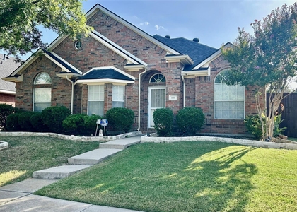 808 Pinnacle Circle - Photo 1