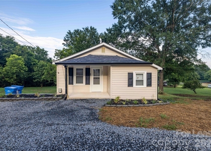 1488 Hilltop Street - Photo 1