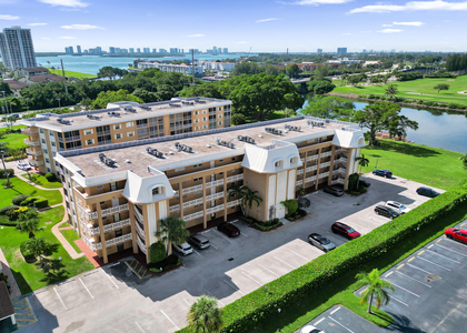 308 Golfview Road - Photo 1
