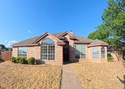 1454 Cromwell Court - Photo 1