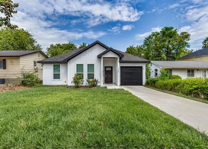 2547 Fatima Avenue - Photo 1