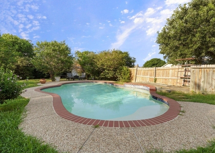 1801 Overland Street - Photo 1