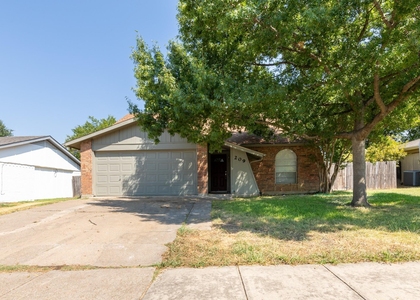 209 Pebblebrook Street - Photo 1