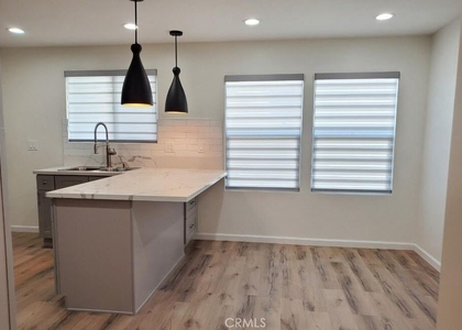 1338 1/2 S Cochran Avenue - Photo 1