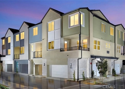 1429 E Via Acero - Photo 1
