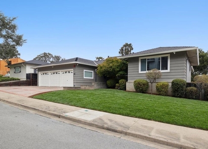 1818 Loyola Drive - Photo 1