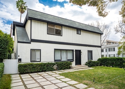 400 N Maple Drive - Photo 1