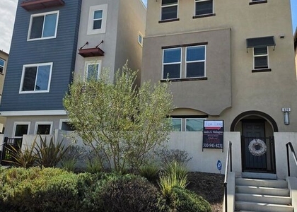 628 Grace Avenue - Photo 1