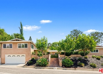 860 Bronze Lane - Photo 1