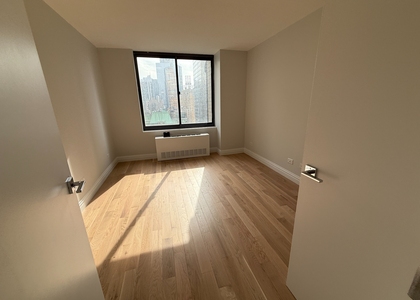 West 48th Street - Photo 1