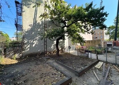 Seneca Ave - Photo 1