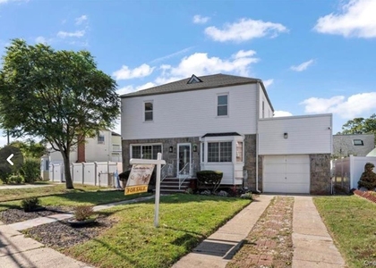 12908 Francis Lewis Boulevard - Photo 1