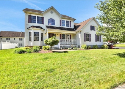 2719 Colonial Drive - Photo 1