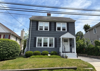 46 Sterling Court - Photo 1