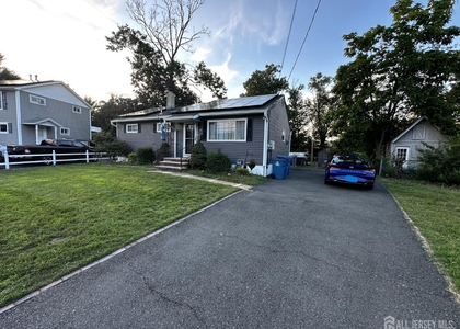 5 Nicholas Drive - Photo 1