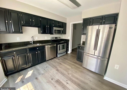 11370 Cromwell Court - Photo 1