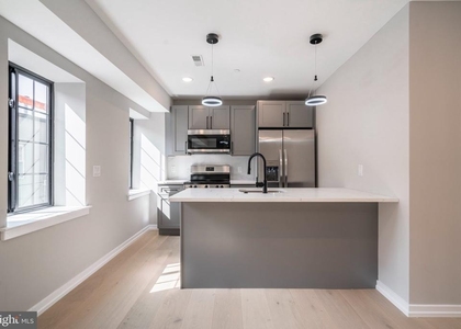 719 Dickinson Street - Photo 1