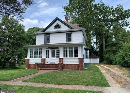 23 7th 1st Fl Avenue - Photo 1