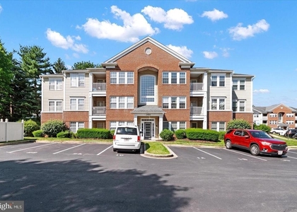 2406 Ellsworth Way - Photo 1
