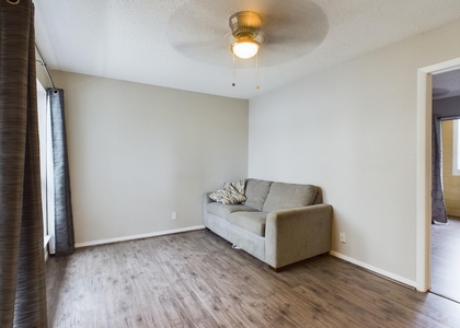 2510 San Gabriel St - Photo 1