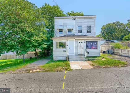 7621 Cypress Avenue - Photo 1