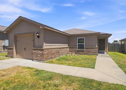 360 Farmer Ln - Photo 1