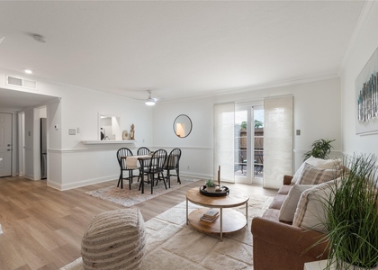2122 Hancock Dr - Photo 1