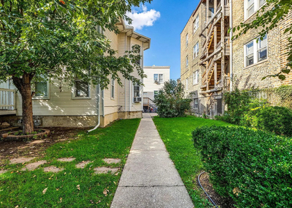 4418 W Armitage Avenue - Photo 1