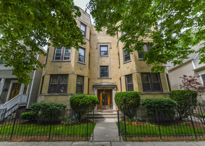 3312 N Oakley Avenue - Photo 1