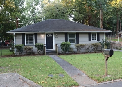 262 Ne Forest Avenue - Photo 1