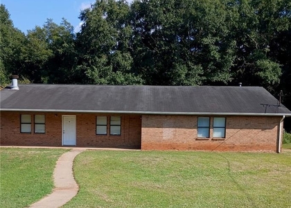 200 Tanglewood Drive - Photo 1