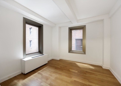 West 55th Street - Photo 1