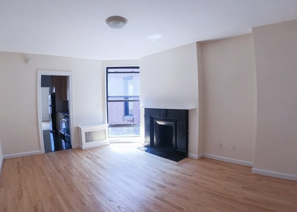 152 East 84th Street - Photo 1