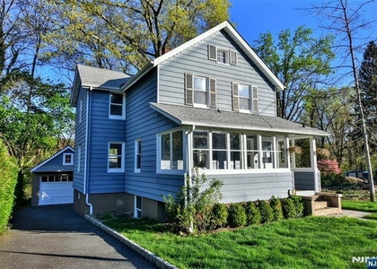 36 Hines - Photo 1