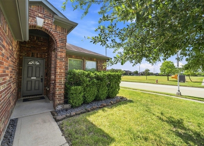 5535 Casa Mila Drive - Photo 1