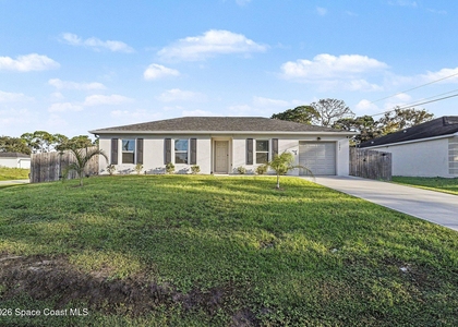 1207 Waffle Street Se - Photo 1