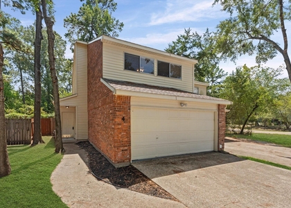 4 Blue Fox Court - Photo 1