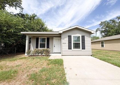 3216 Moore Avenue - Photo 1