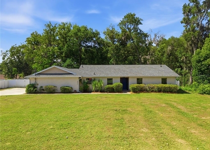 3944 Ne 7th Street - Photo 1