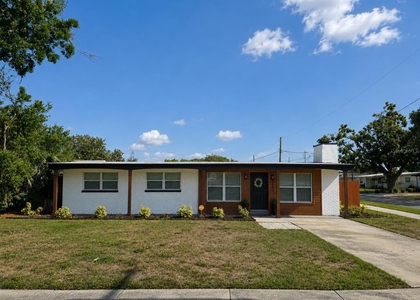4301 W Wisconsin Avenue - Photo 1