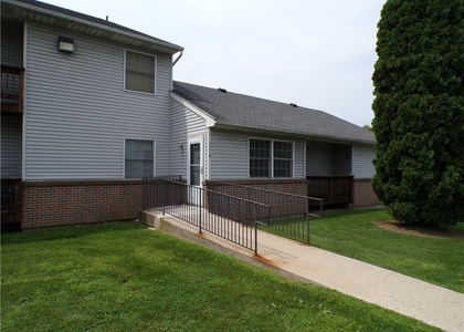 5355 Russell Court - Photo 1