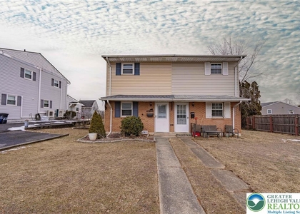 282 Poplar Street - Photo 1