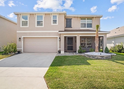 8673 Triumph Circle - Photo 1