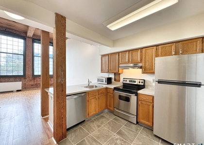 25 Grand Street - Photo 1