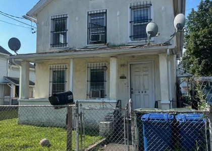 680 Ogden Street - Photo 1