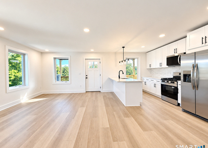 77 Ely Avenue - Photo 1