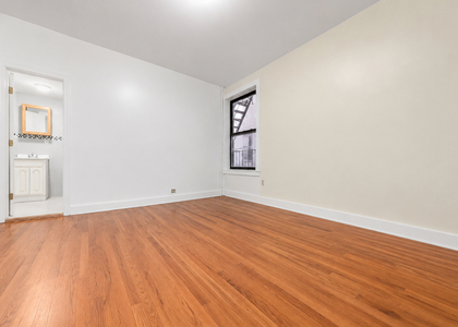 666 Hancock Street - Photo 1