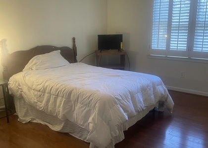 570 Village Green Court Sw - Photo 1