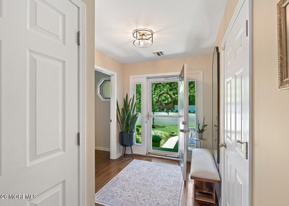 28 Hickory Lane - Photo 1