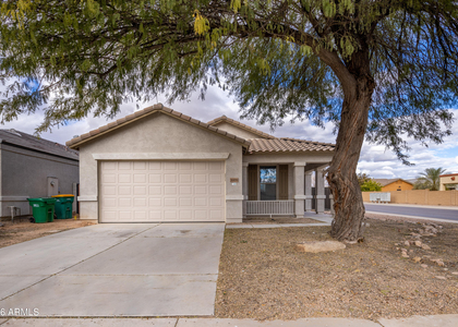 36496 W Pampoloma Avenue - Photo 1